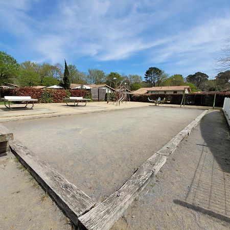 Chalet Familial Entre Lac Et Foret Azur エクステリア 写真