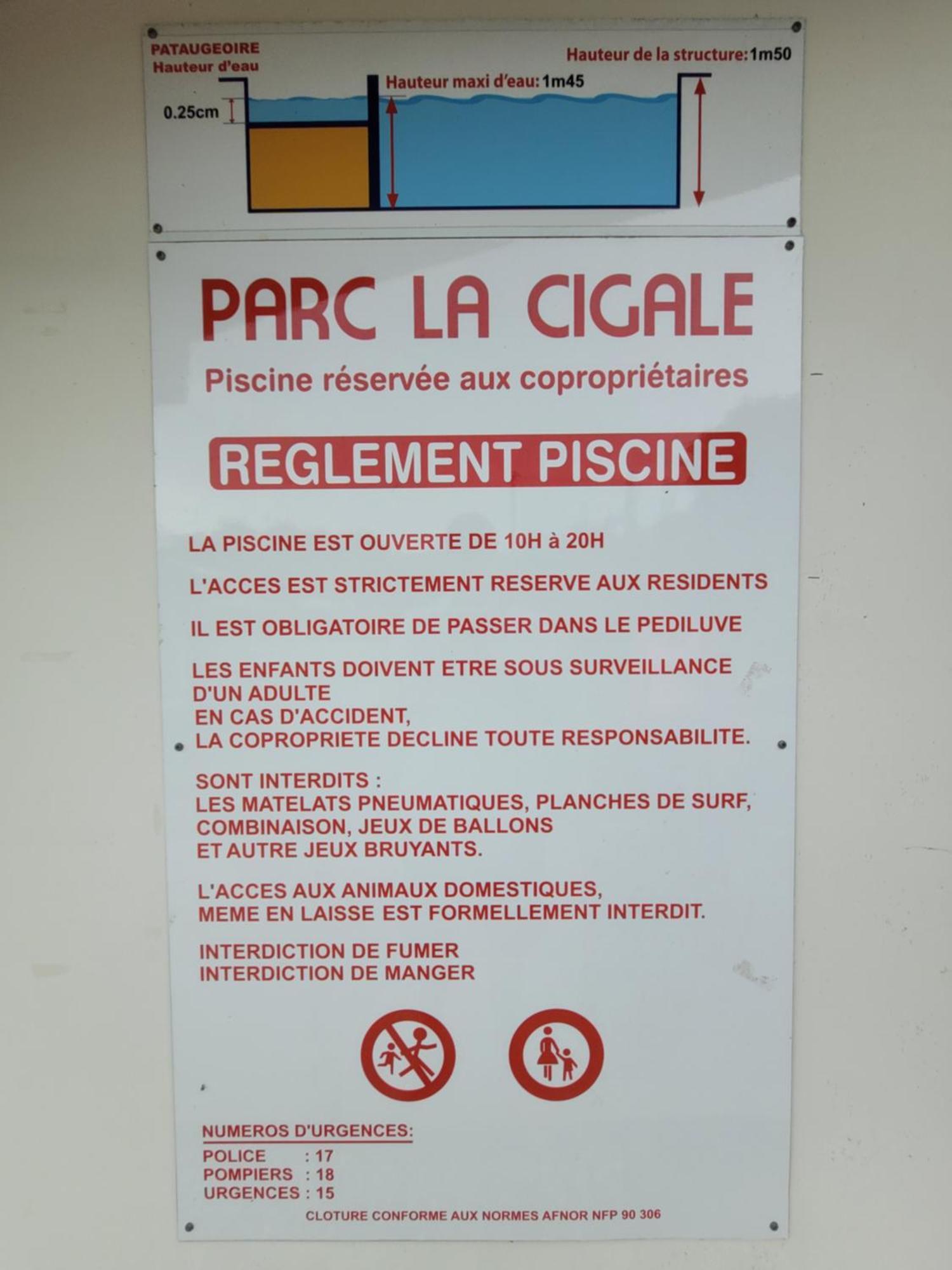 Chalet Familial Entre Lac Et Foret Azur エクステリア 写真
