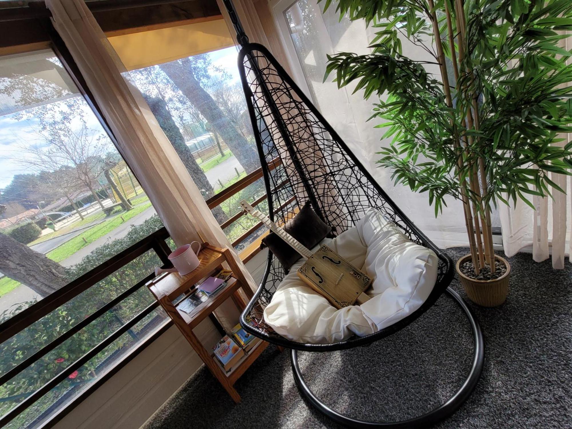 Chalet Familial Entre Lac Et Foret Azur エクステリア 写真